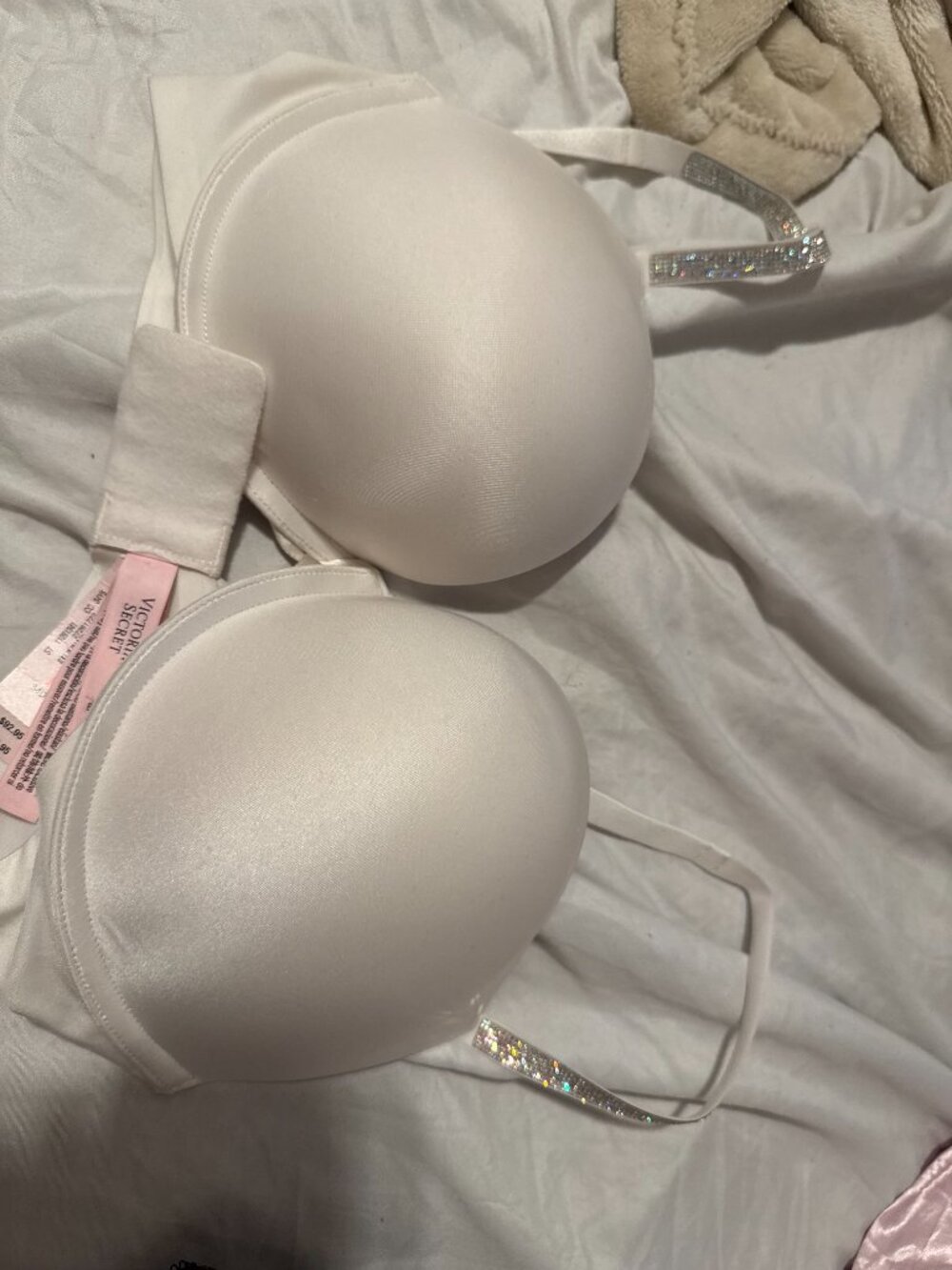 NWT Victoria’s Secret White Satin Rhinestone Strap Bombshell Push-Up Bra
